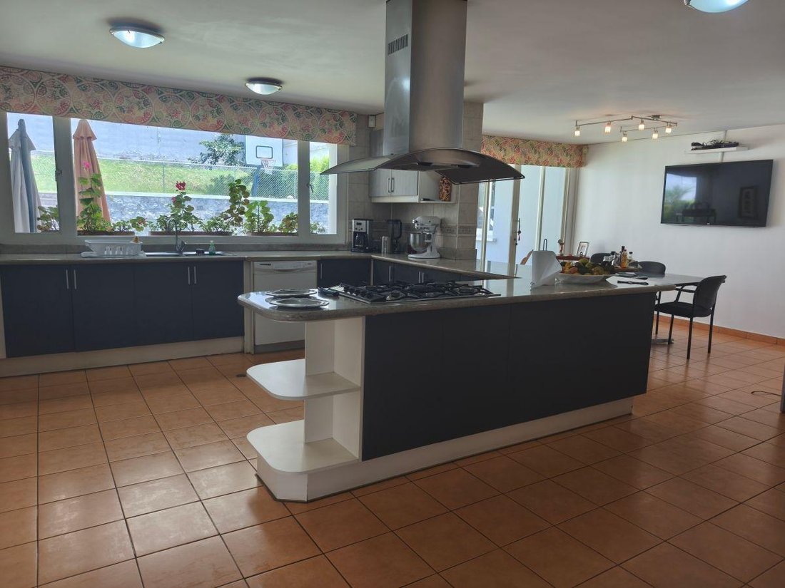 House in Quito, Pichincha, Ecuador 2 - 18941485
