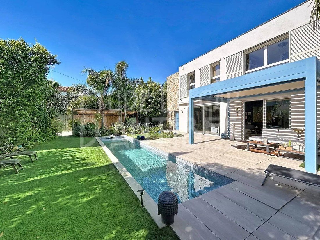 Villa in Fontmerle, Antibes, France 5 - 18935561