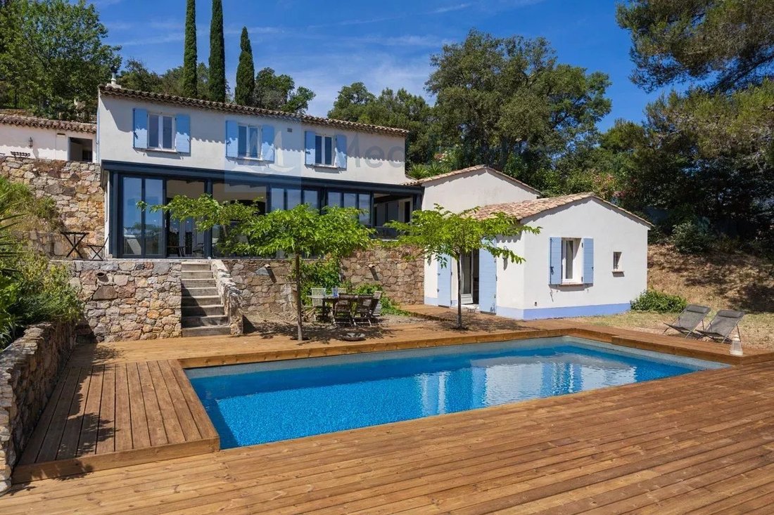 Villa in Grimaud, Provence-Alpes-Côte d'Azur, France 2 - 18260640
