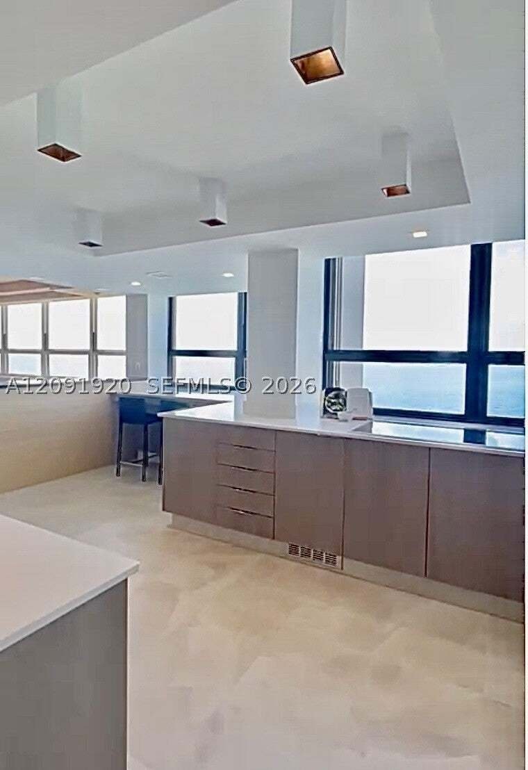 Condo in Miami, Florida, United States 3 - 18940035