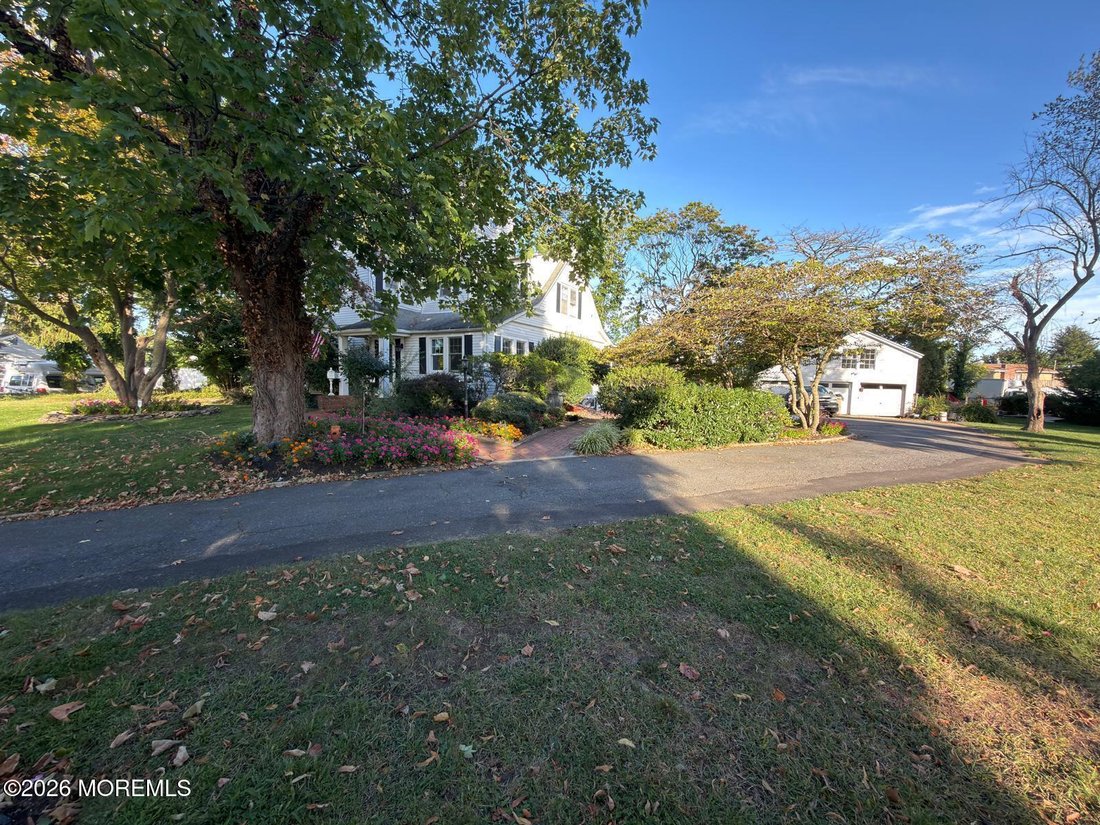 Co Op in Long Branch, New Jersey, United States 5 - 18941897