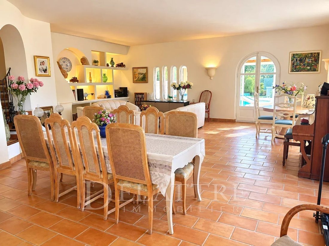 Villa in Mougins, Provence-Alpes-Côte d'Azur, France 4 - 18940319