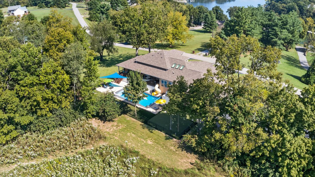 House in Harrodsburg, Kentucky, United States 4 - 18942763