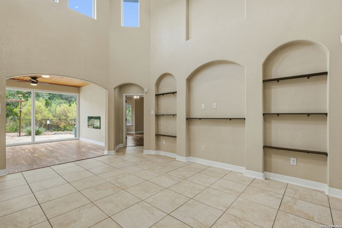 House in San Antonio, Texas, United States 5 - 17698956