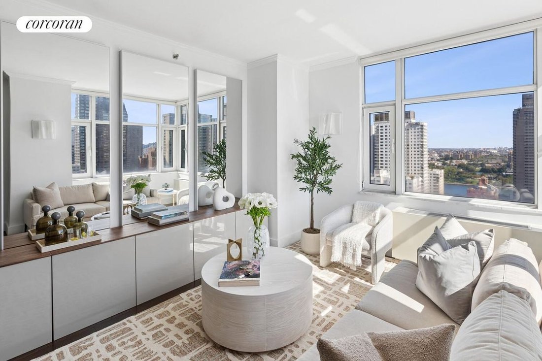 Condo in New York, New York, United States 2 - 18944896