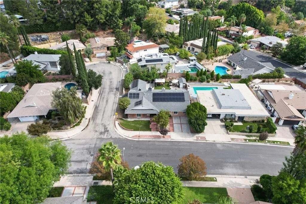 Los Angeles, California, United States 2 - 18943274