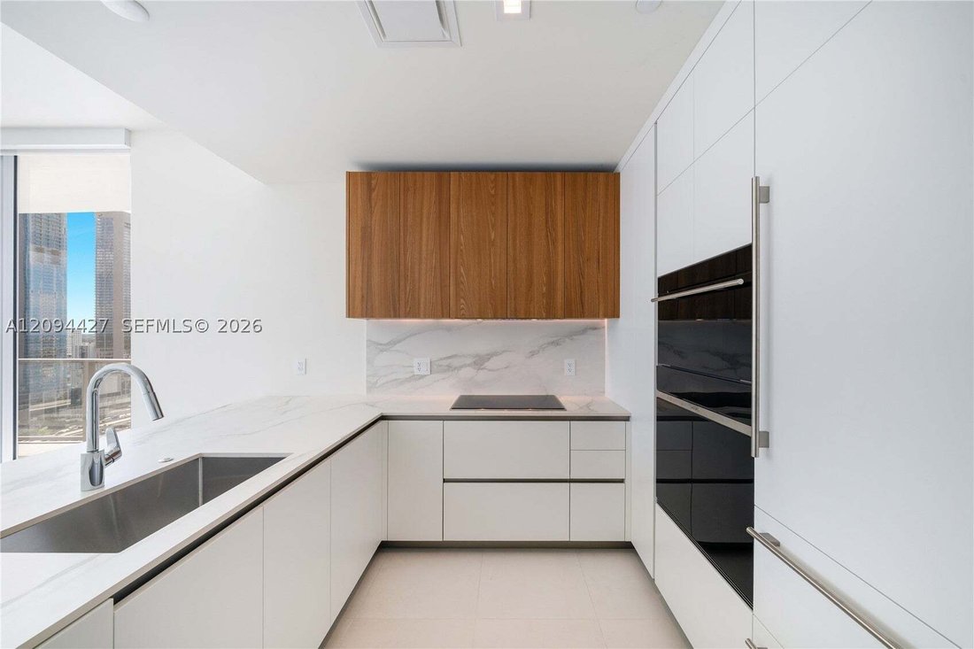 Condo in Miami, Florida, United States 5 - 18943020