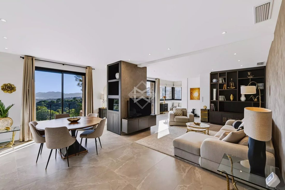 House in Mougins, Provence-Alpes-Côte d'Azur, France 5 - 18940112