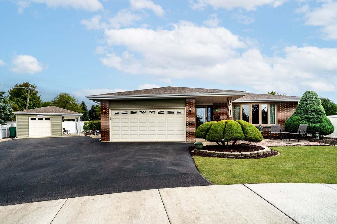 House in Lockport, Illinois, United States 3 - 18939659