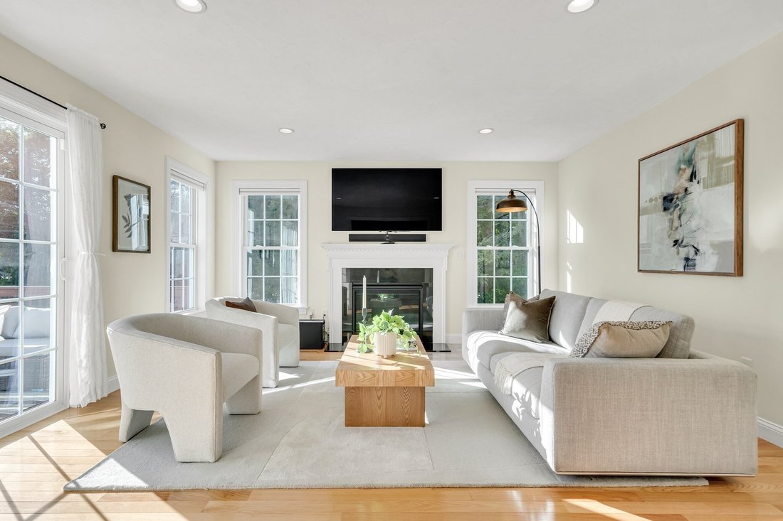 House in Acton, Massachusetts, United States 4 - 18942759