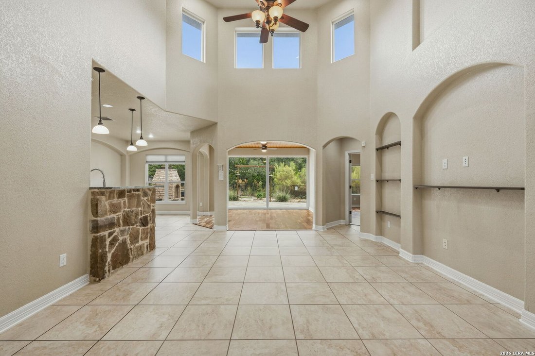 House in San Antonio, Texas, United States 4 - 17698956