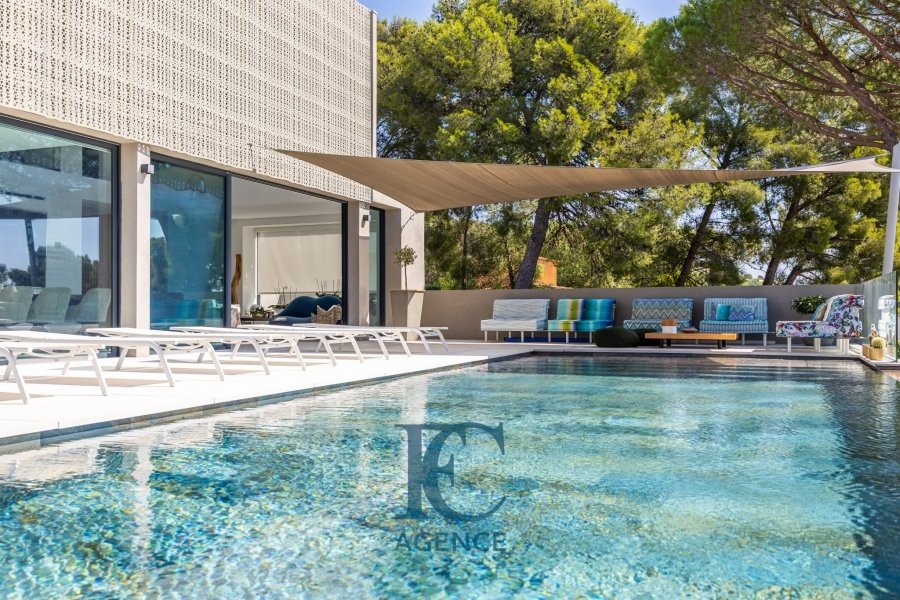 House in Bandol, Provence-Alpes-Côte d'Azur, France 2 - 18943938