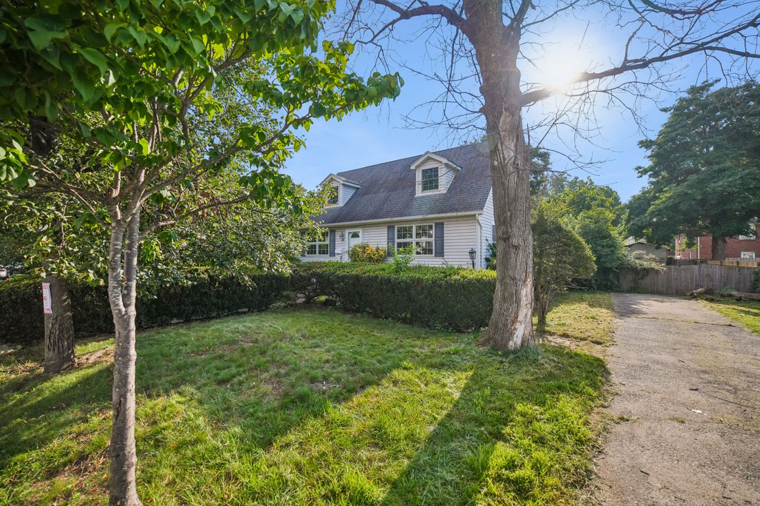 House in Teaneck, New Jersey, United States 2 - 18941175