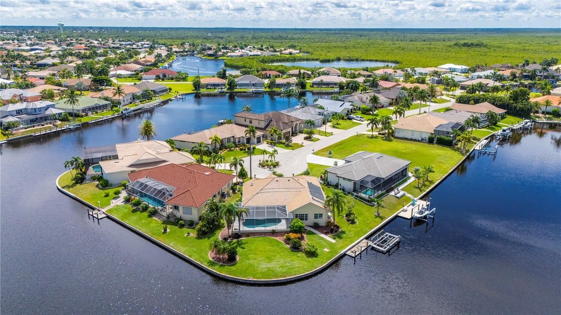 House in Punta Gorda, Florida, United States 3 - 18942950