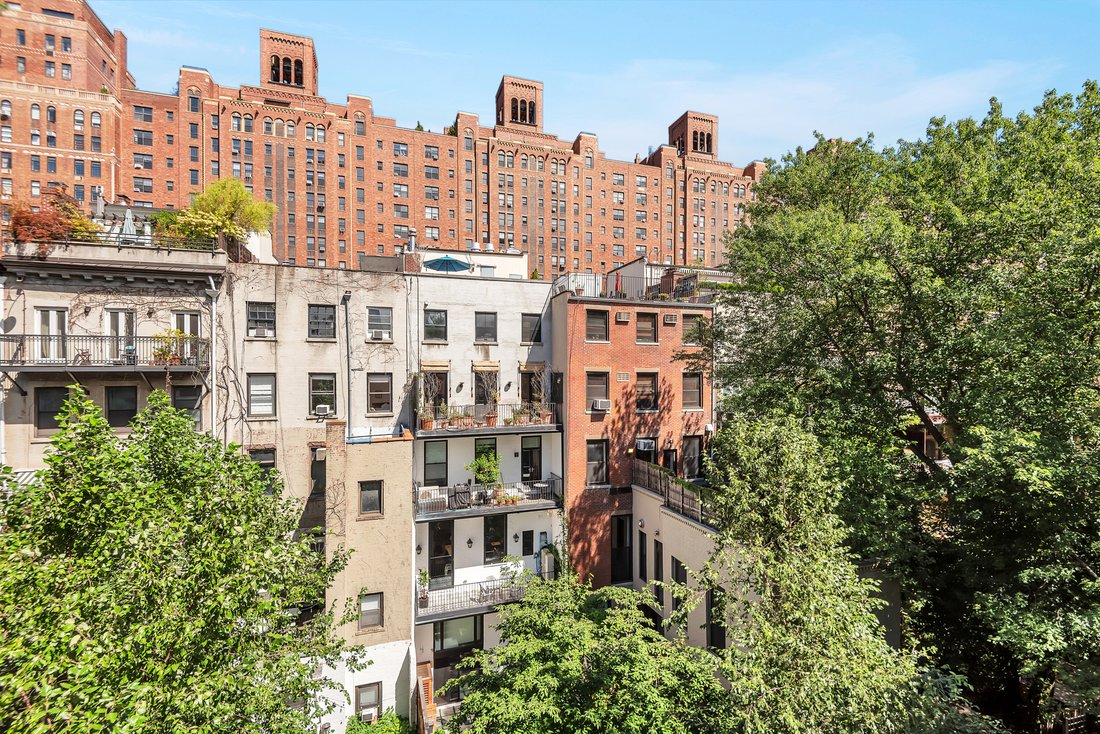 Co Op in New York, New York, United States 4 - 18943701