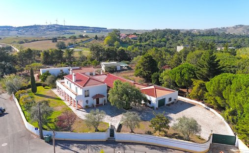 House in Turcifal, Lisbon, Portugal 1