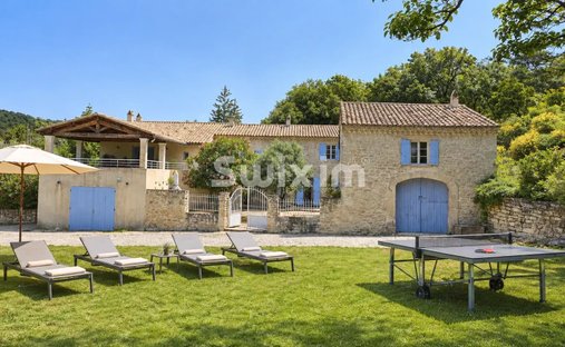 Country House in Grignan, Auvergne-Rhône-Alpes, France 1