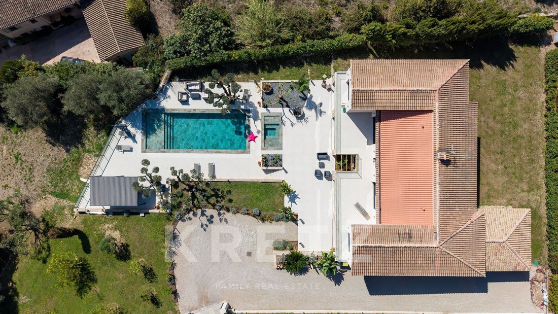 Villa in Mougins, Provence-Alpes-Côte d'Azur, France 4 - 18941005