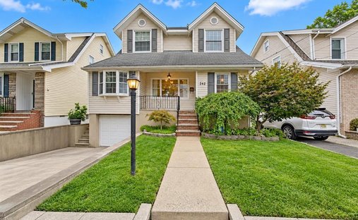 House in Bogota, New Jersey, United States 1