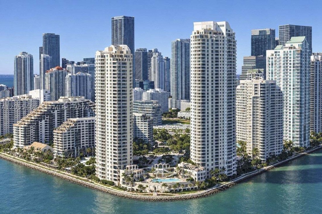 Condo in Miami, Florida, United States 2 - 18483196