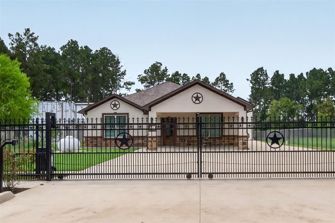 House in Cleveland, Texas, United States 1 - 18943437