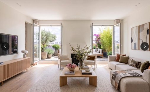 Apartment in Colombiers, Issy-les-Moulineaux, France 1