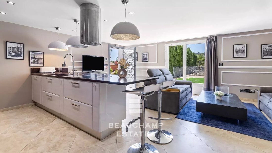 Villa in Grasse, Provence-Alpes-Côte d'Azur, France 4 - 18940116