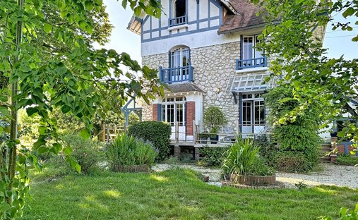 House in Samois-sur-Seine, Ile-de-France, France 1