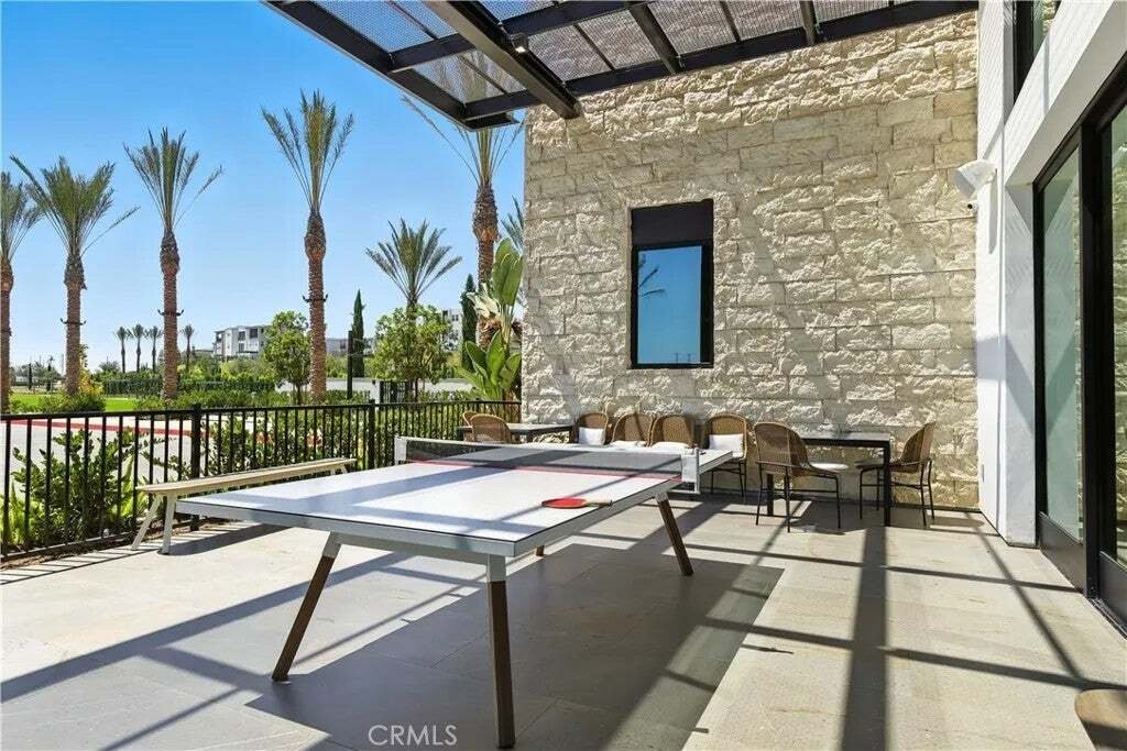 Condo in Montebello, California, United States 5 - 18943230