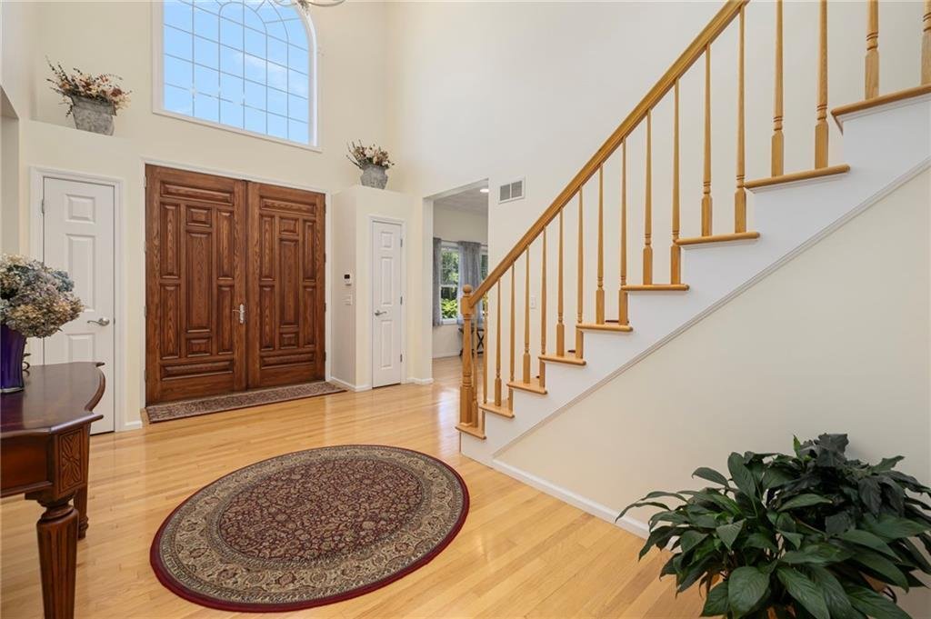 House in Cranston, Rhode Island, United States 3 - 18941156