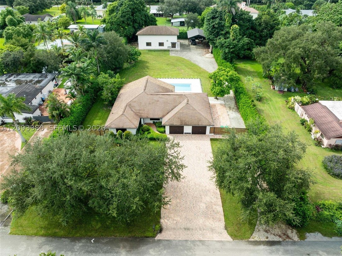House in Davie, Florida, United States 1 - 18939800