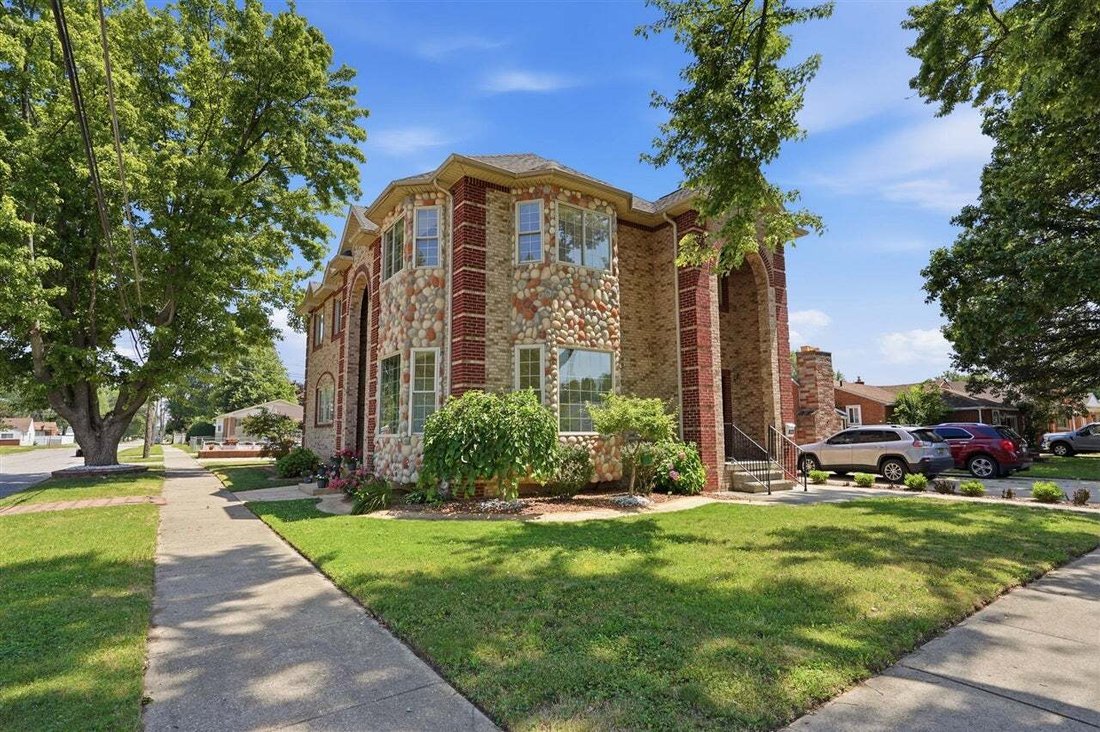 House in Dearborn, Michigan, United States 1 - 18939989
