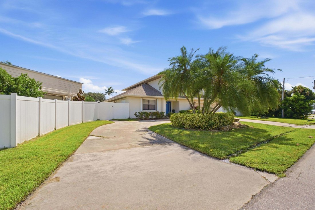 House in Palm City, Florida, United States 4 - 18940175