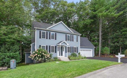 House in Cumberland, Rhode Island, United States 1