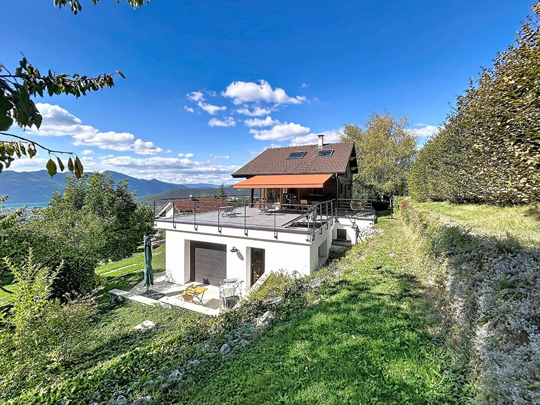 House in Pugny-Chatenod, Auvergne-Rhône-Alpes, France 1 - 17234802