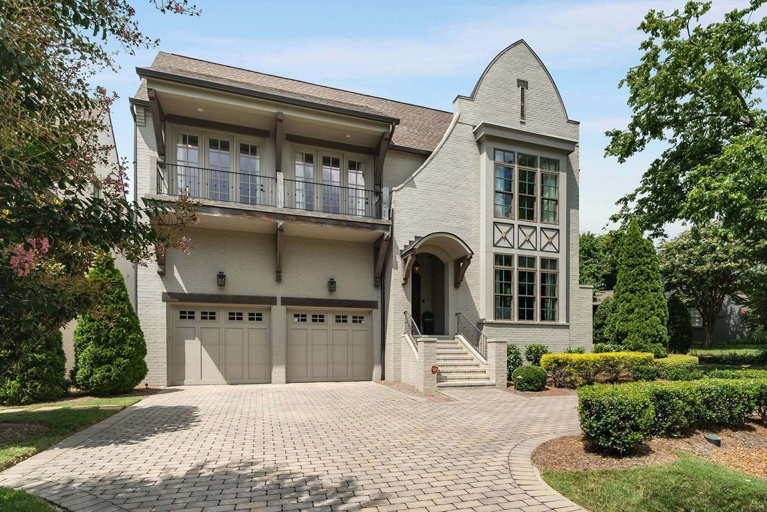 Co Op in Forest Hills, Tennessee, United States 1 - 18939461