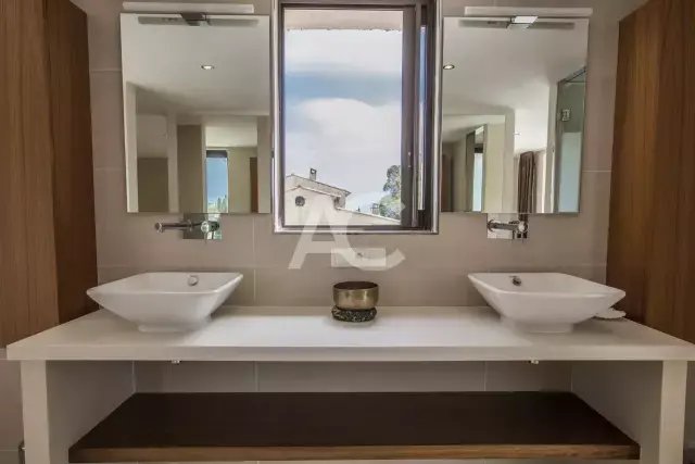 Villa in Les Bastides, Antibes, France 3 - 16137829