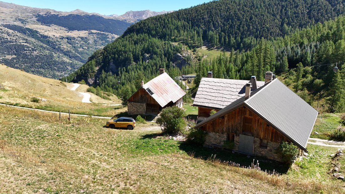 Chalet in La Salle-les-Alpes, Provence-Alpes-Côte d'Azur, France 3 - 18944096