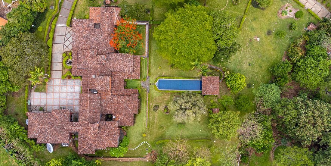 Estate in Piedades, San José Province, Costa Rica 1 - 18941696