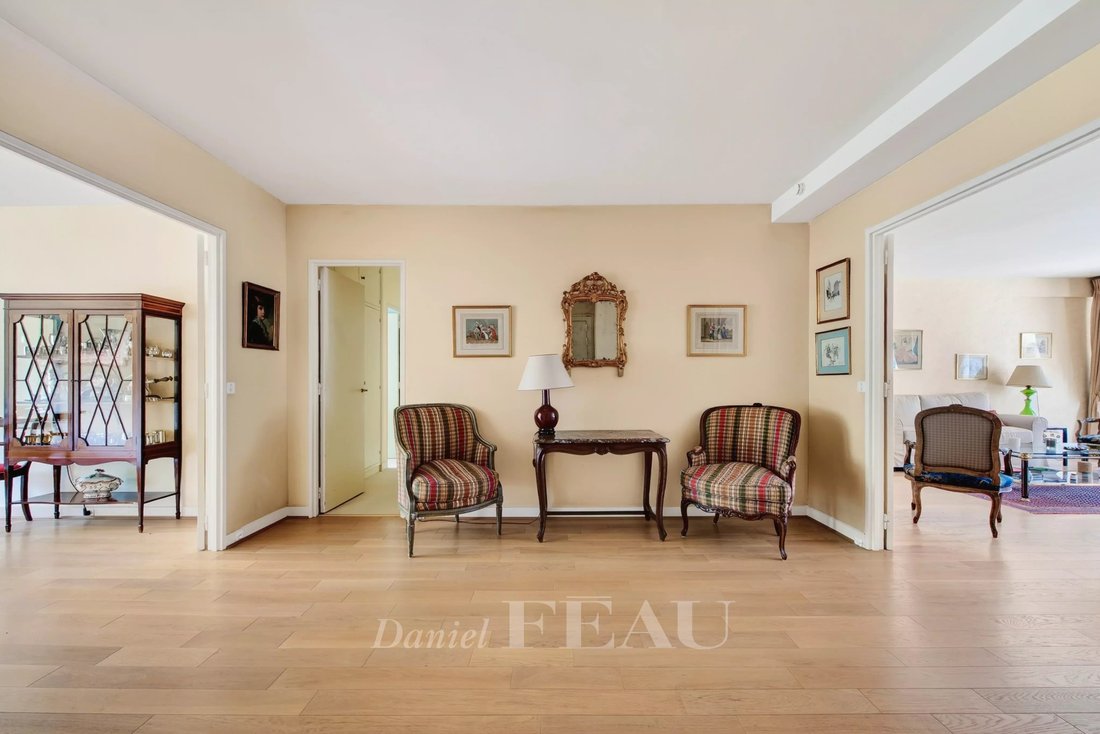 Apartment in Auteuil Nord, Paris 16e Arrondissement, Paris 4 - 18939274