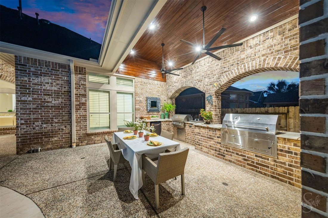 House in Katy, Texas, United States 5 - 18940096