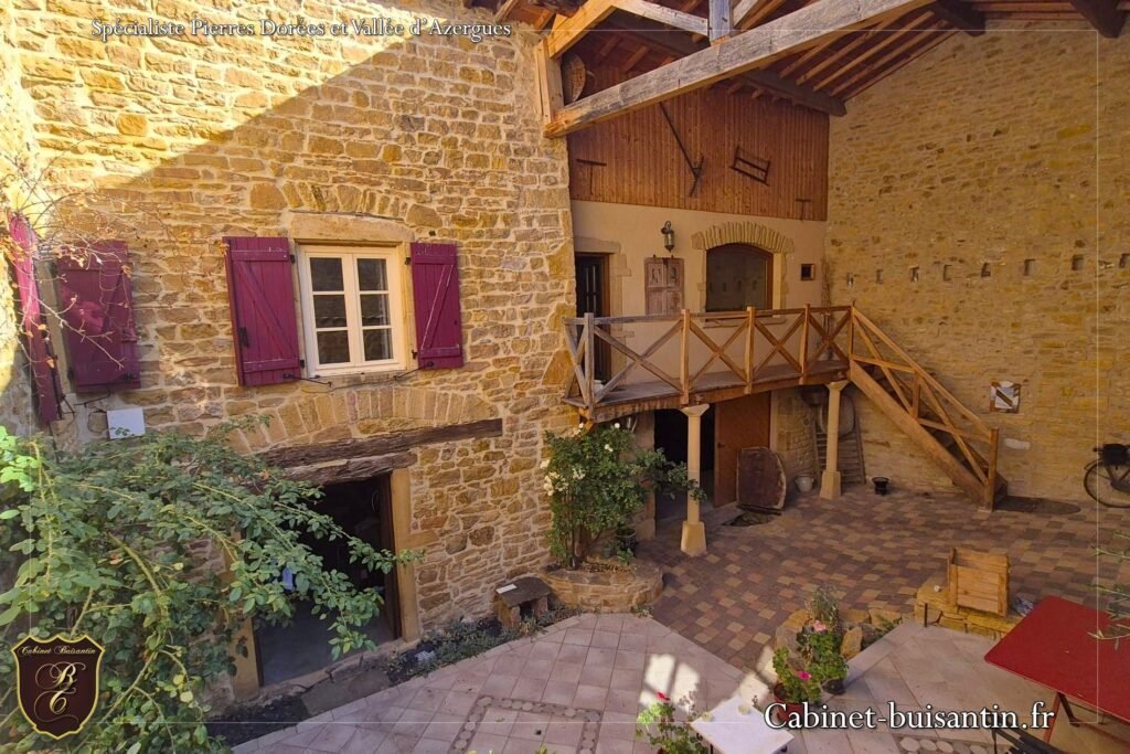 House in Saint-Laurent-d'Oingt, Val d'Oingt, France 2 - 18940747