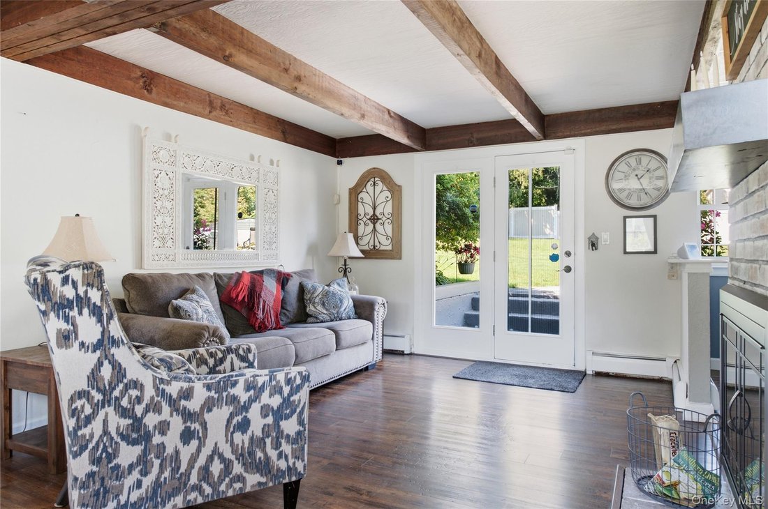 House in Stony Brook, New York, United States 4 - 18940962