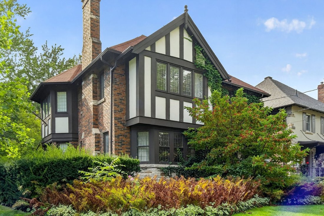 House in Toronto, Ontario, Canada 1 - 18940977