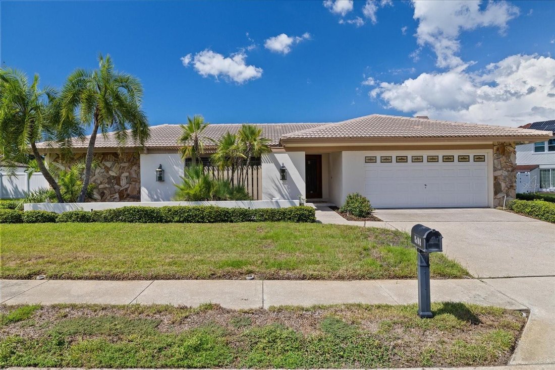 House in Largo, Florida, United States 1 - 18942914