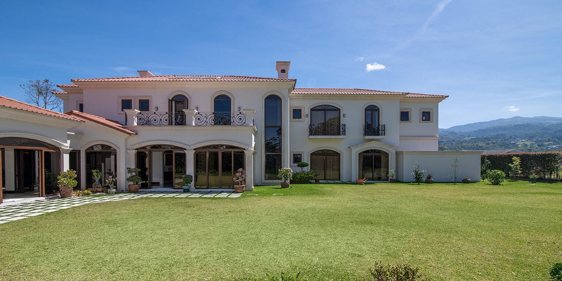 Condo in Granadilla, San José Province, Costa Rica 1 - 18941704