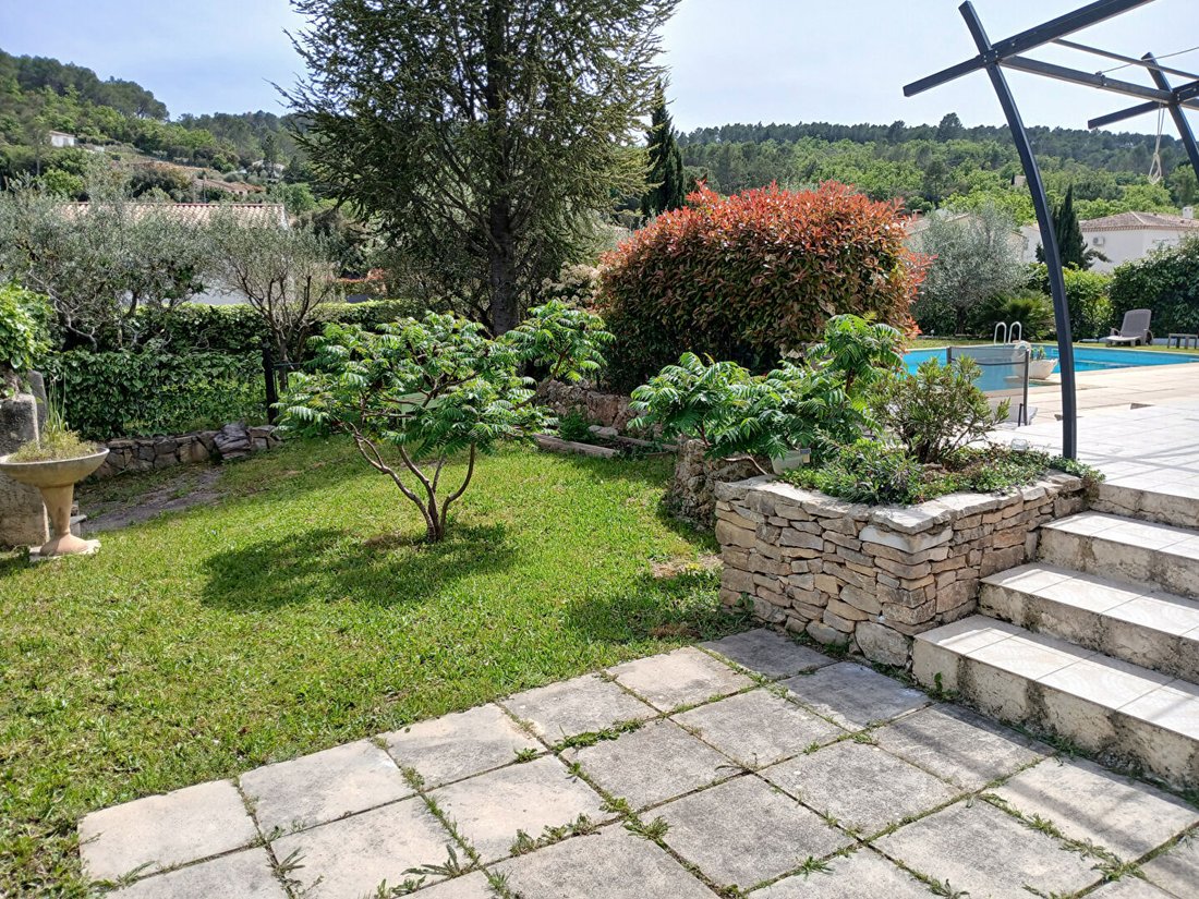 Villa in Cabasse, Provence-Alpes-Côte d'Azur, France 4 - 18941060