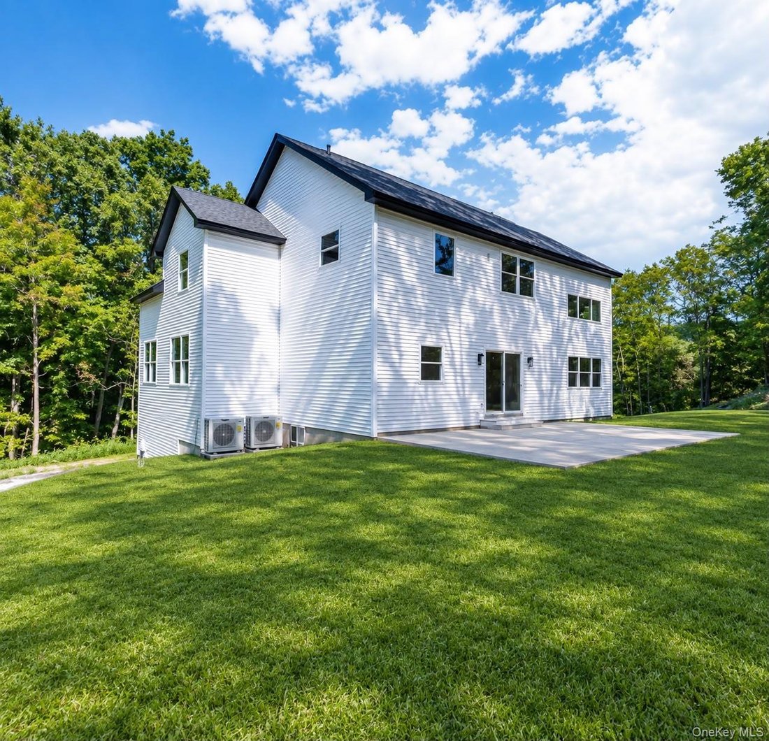 House in Newburgh, New York, United States 3 - 18942858