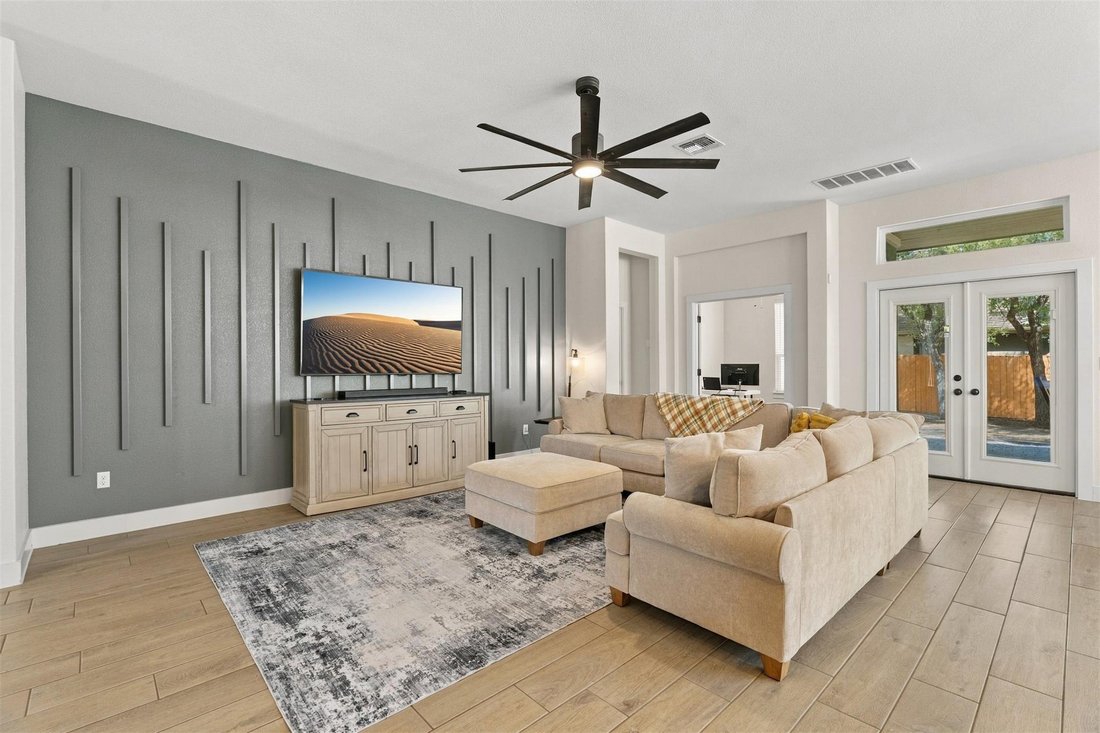 House in Leander, Texas, United States 5 - 18939546