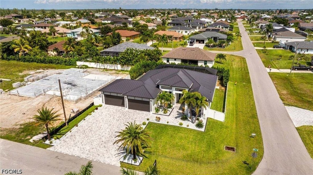 House in Cape Coral, Florida, United States 2 - 18941941